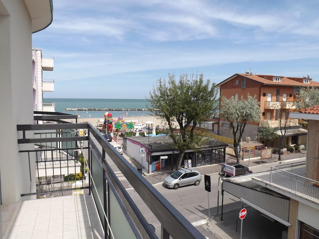Hotel Villa Domiziana Rimini Zewnętrze zdjęcie