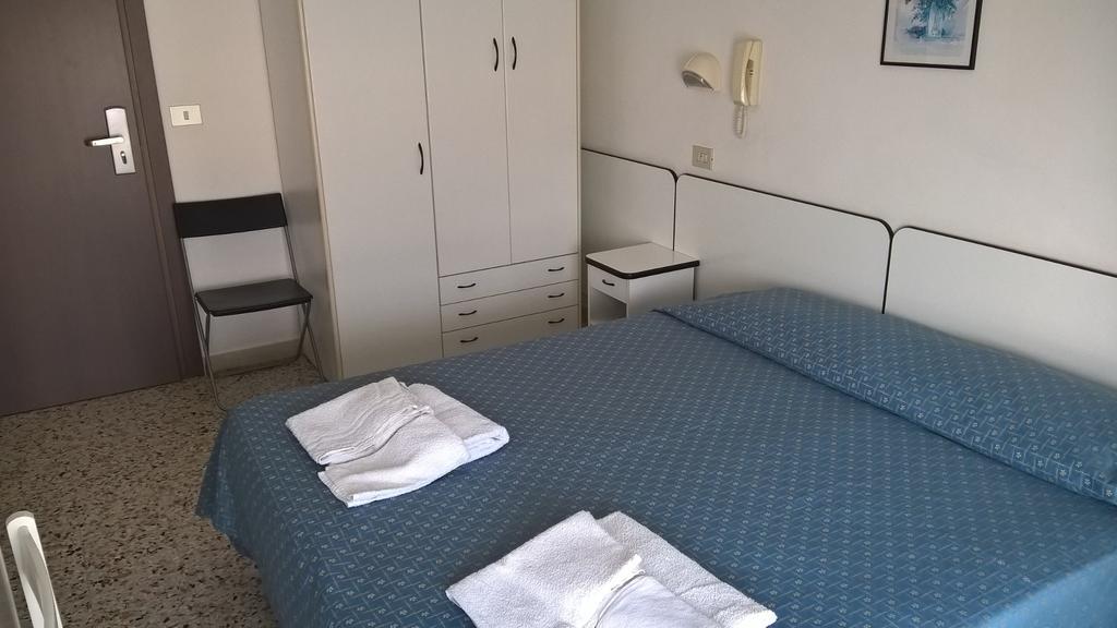 Hotel Villa Domiziana Rimini Zewnętrze zdjęcie